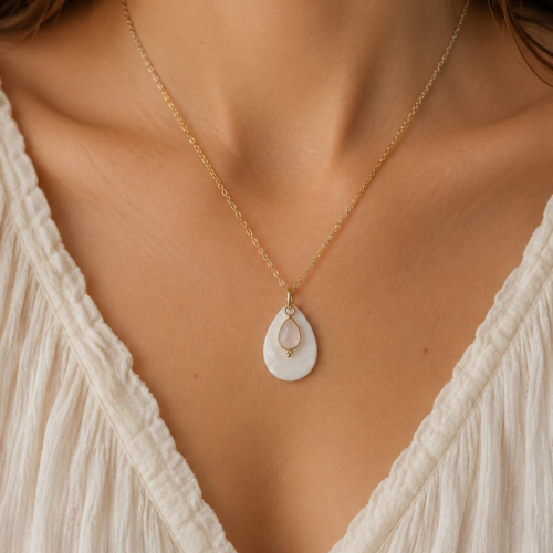 Collier nacre et pierre de lune – PIECE UNIQUE